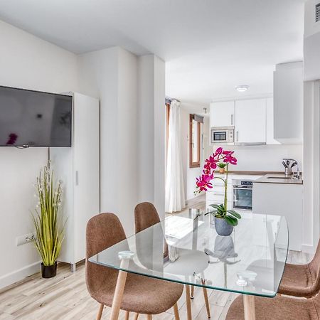 Hanami Estepona Centro 1B Appartement Buitenkant foto