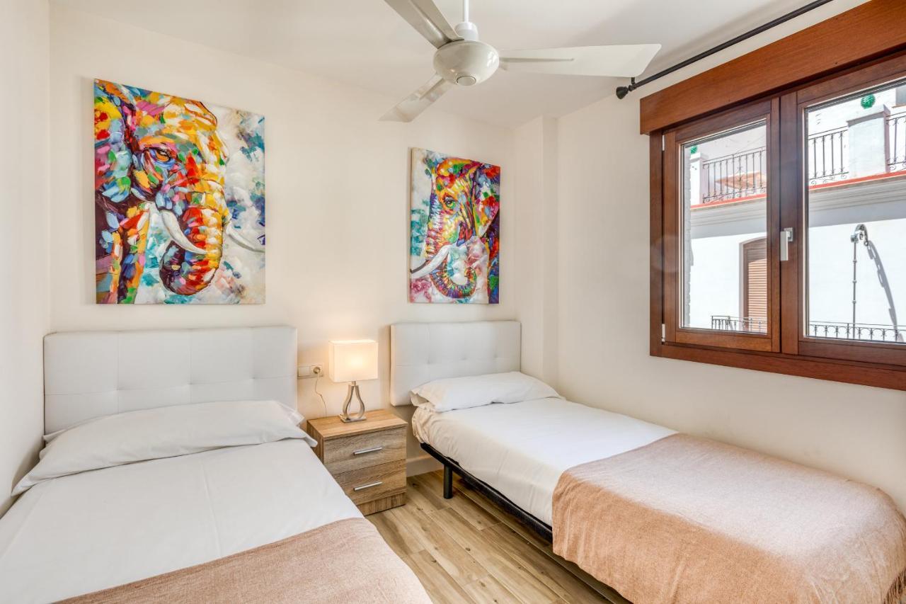 Hanami Estepona Centro 1B Appartement Buitenkant foto